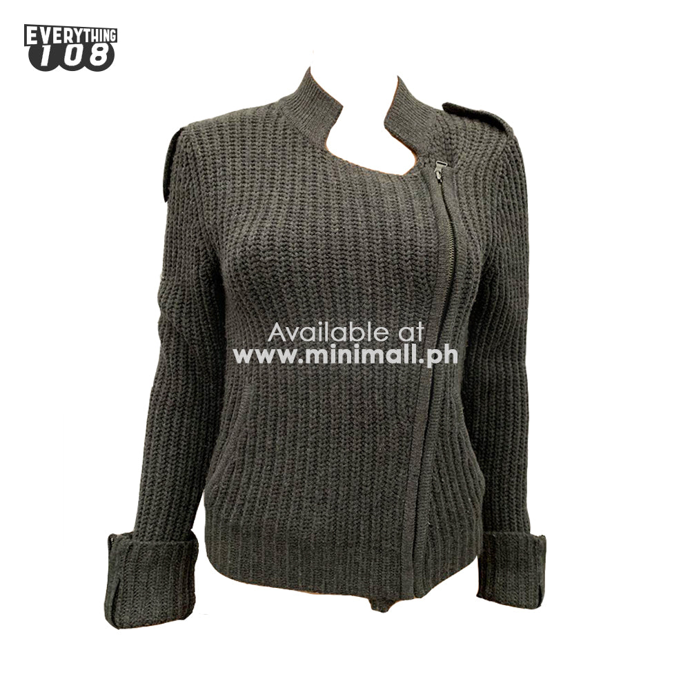 KNITTED GRAY SWEATER ₱108.00